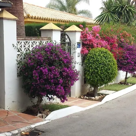 Duque Los Monteros Villa *